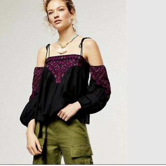Free People Tops - ⚘️FREE PEOPLE EMBROIDERED VACAY VIBIN  BLOUSE.